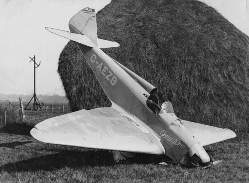John Flower's very rare Gordon SB.3 Dove was sadly damaged beyond repair after this accident landing at Tilbury in Essex.