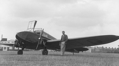 The sole example of the Hordern-Richmond Autoplane was built at Heston then based at Goodwood, before being moved to Denham in 1938.