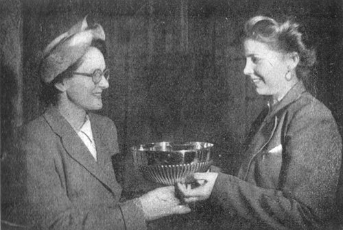Sasha Albrechtova recieves her Spot Landing Trophy from Mrs Eva Bickerton.