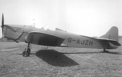 G-AJZH began its training career at Denham on 1949.