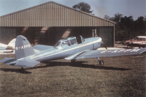 G-APPM was repainted into a light blue scheme in early 1962.