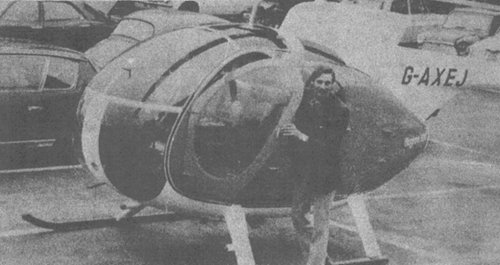 Mike Smith with the Hughes 500 in Hughes Garage car park in Beaconsfield in October 1976nt.