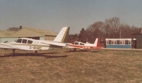 The new school operated Gulfstream American aircraft such as the GA-5 Cheetah and GA-7 Cougar.