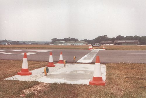 The new threshold lights consisted of three lights positioned on either side of the runway, marking the start clearly at night and in bad weather.