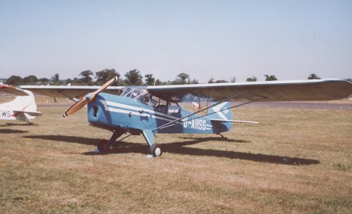 Richard Parker's first classic trainer aircraft was Auster J1N G-AHSS, purchased on 2 August 1982.