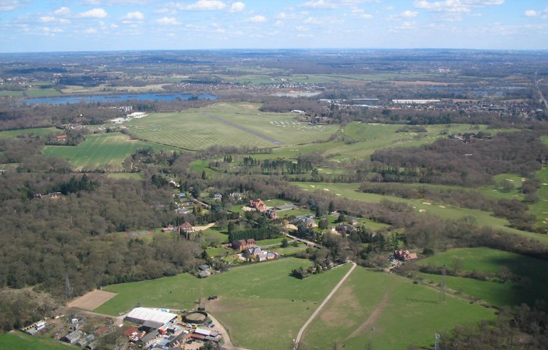 Photo taken from an aircraft on left base for EGLD runway 06.